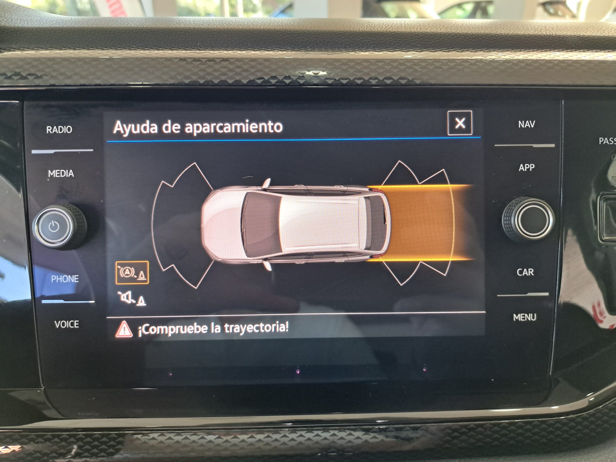 Volkswagen Taigo. Life