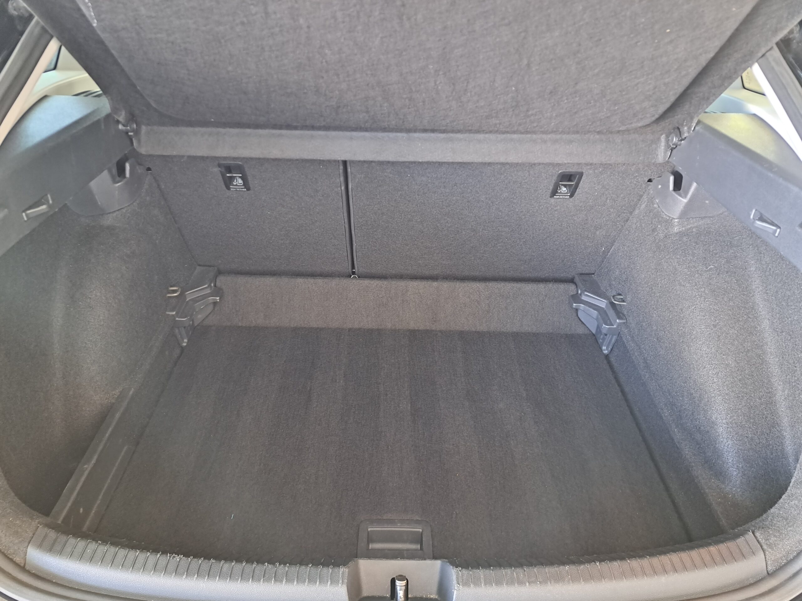 Volkswagen Taigo. Life