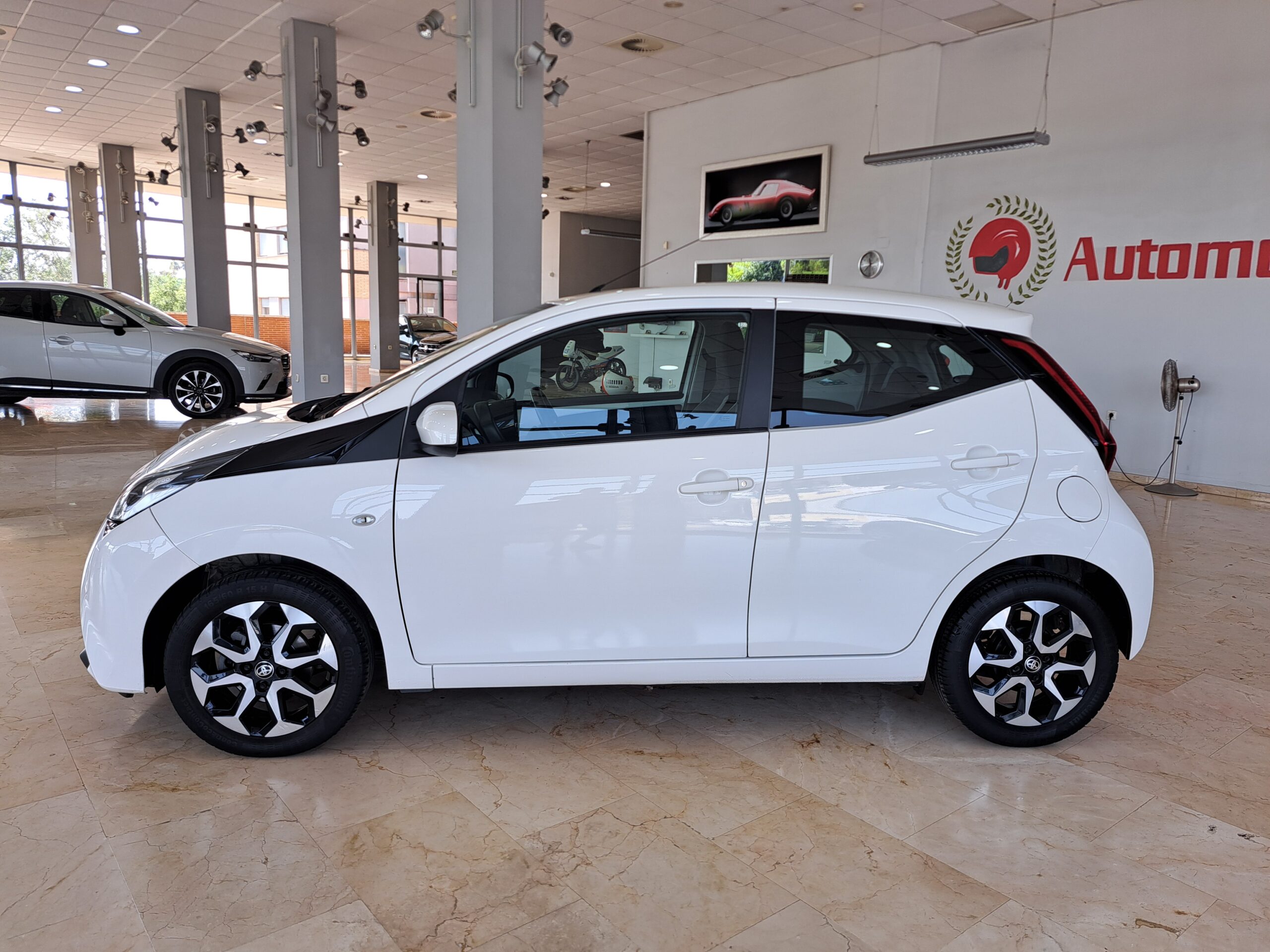 Toyota Aygo Wt-i X-Play Automático