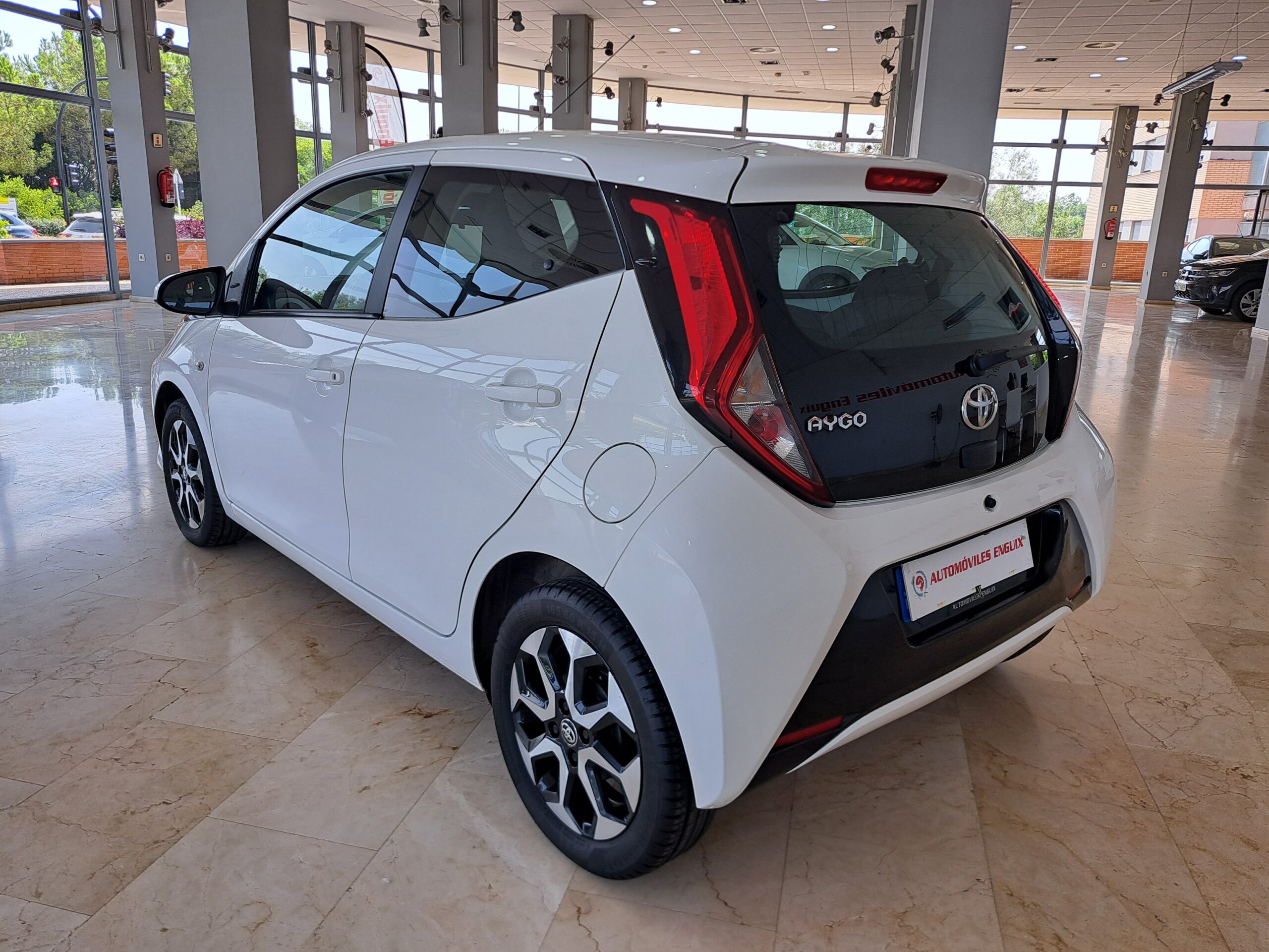 Toyota Aygo Wt-i X-Play Automático