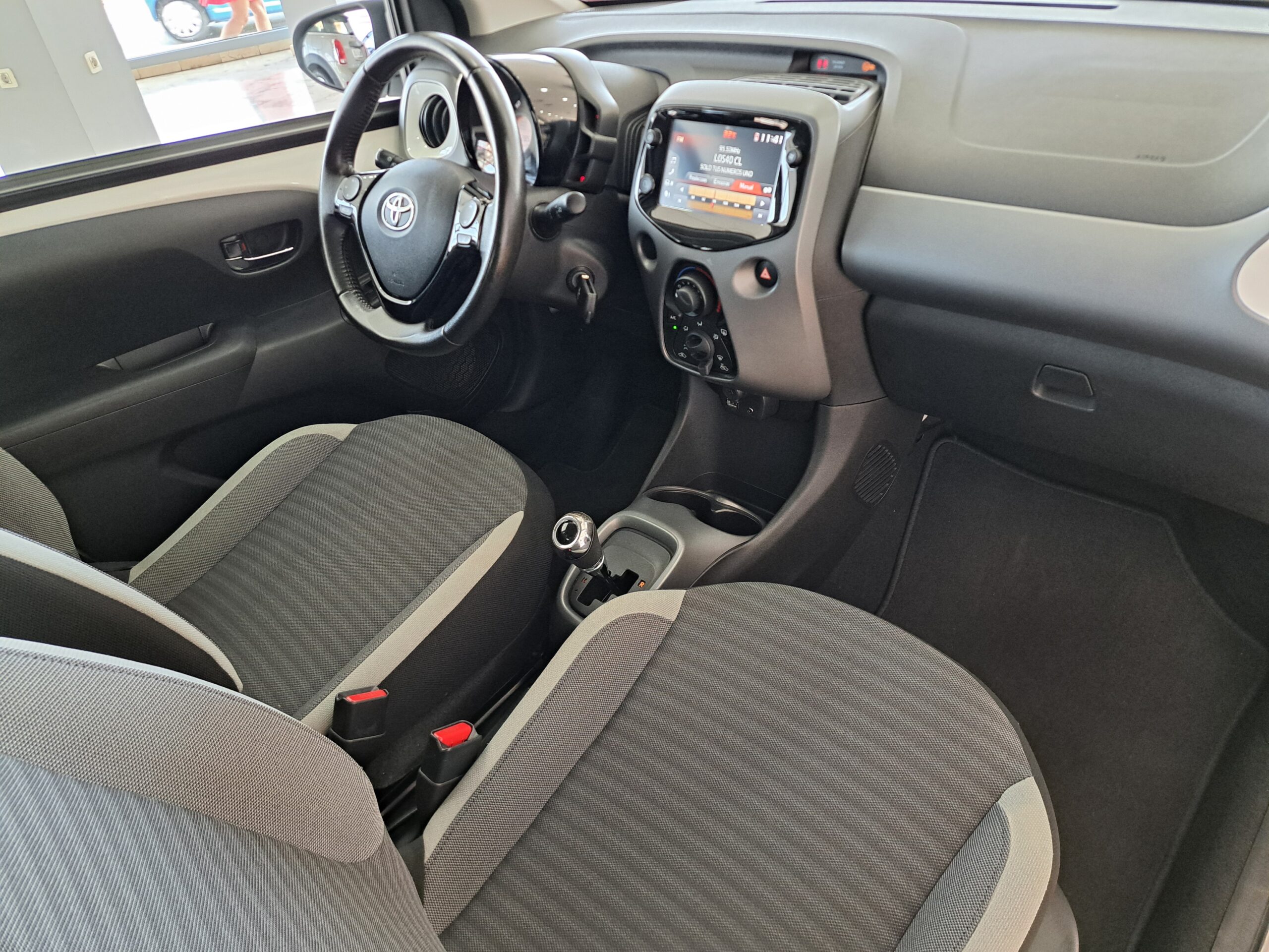 Toyota Aygo Wt-i X-Play Automático