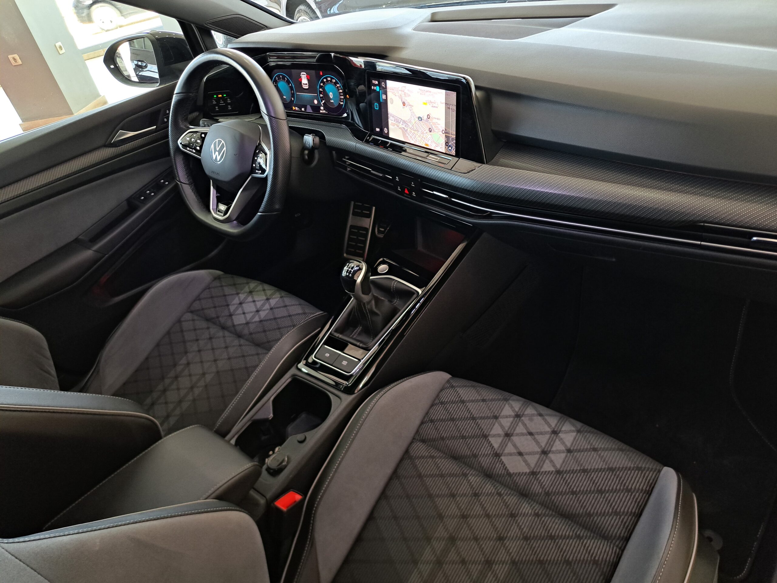 Volkswagen Golf 1.5 Tsi R-Line 150cv