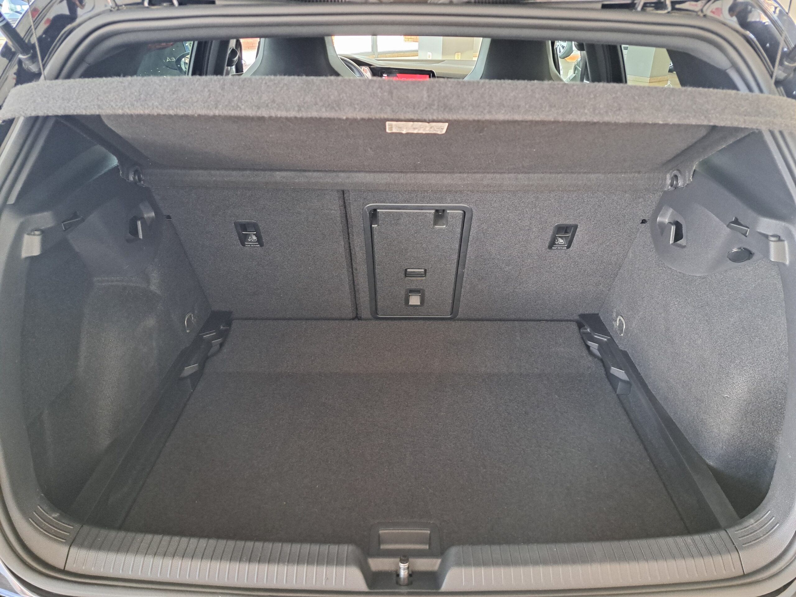 Volkswagen Golf 1.5 Tsi R-Line 150cv
