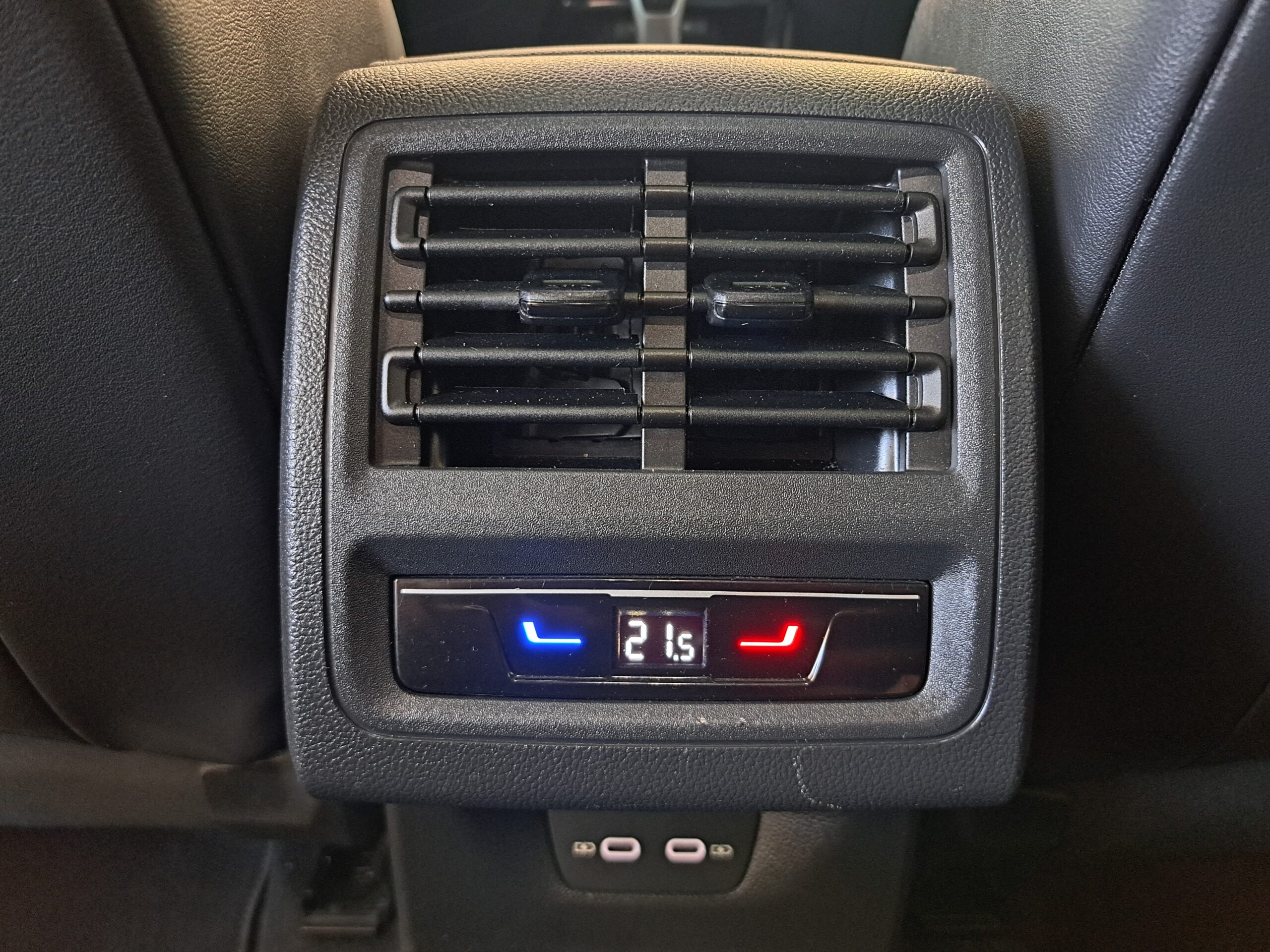 Volkswagen Golf 1.5 Tsi R-Line 150cv