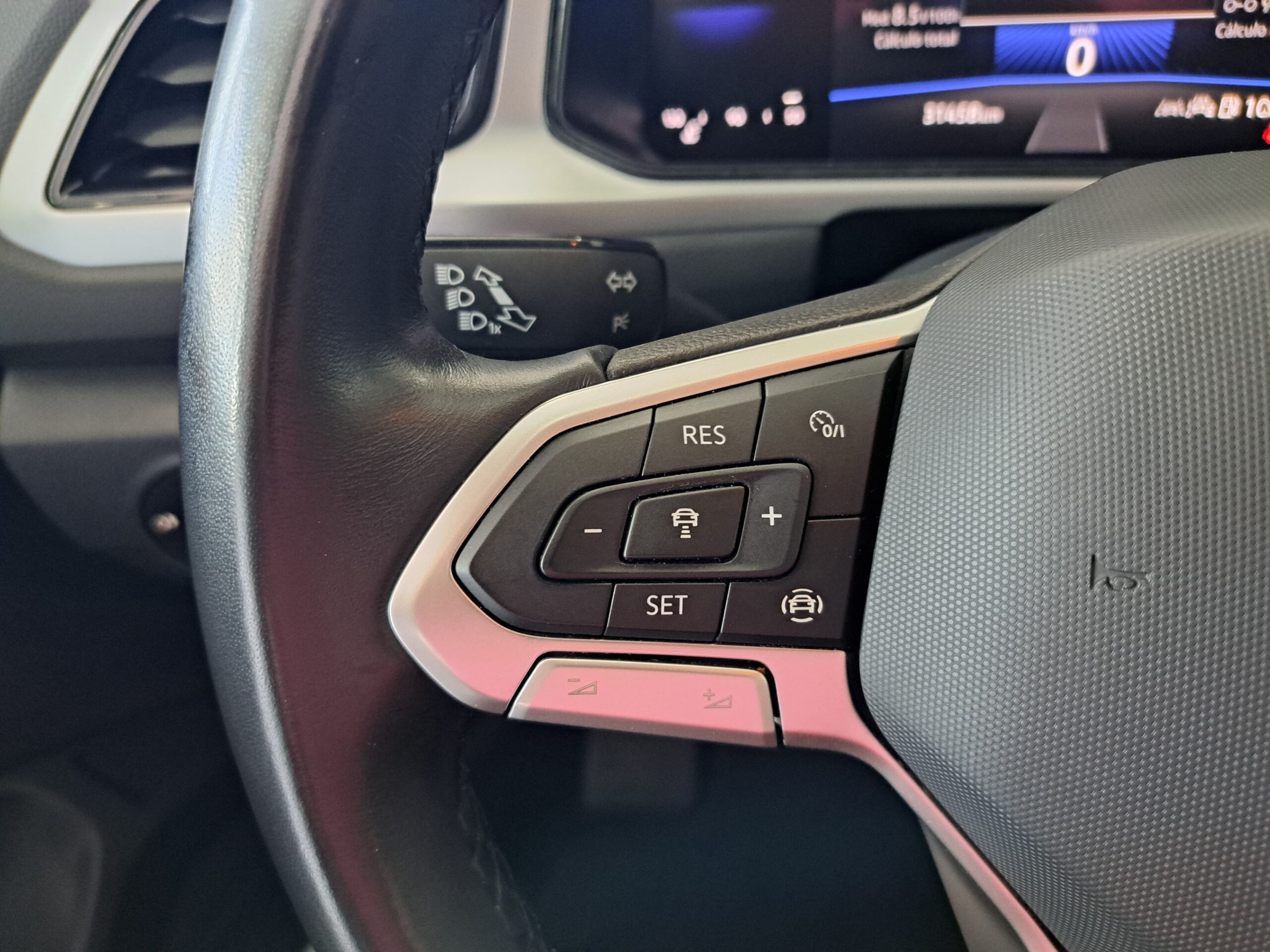 Volkswagen T-Roc Mas