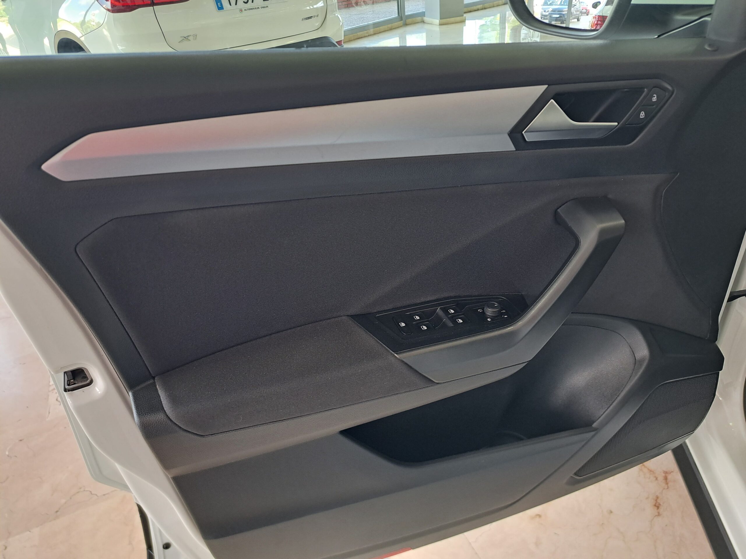 Volkswagen T-Roc Mas