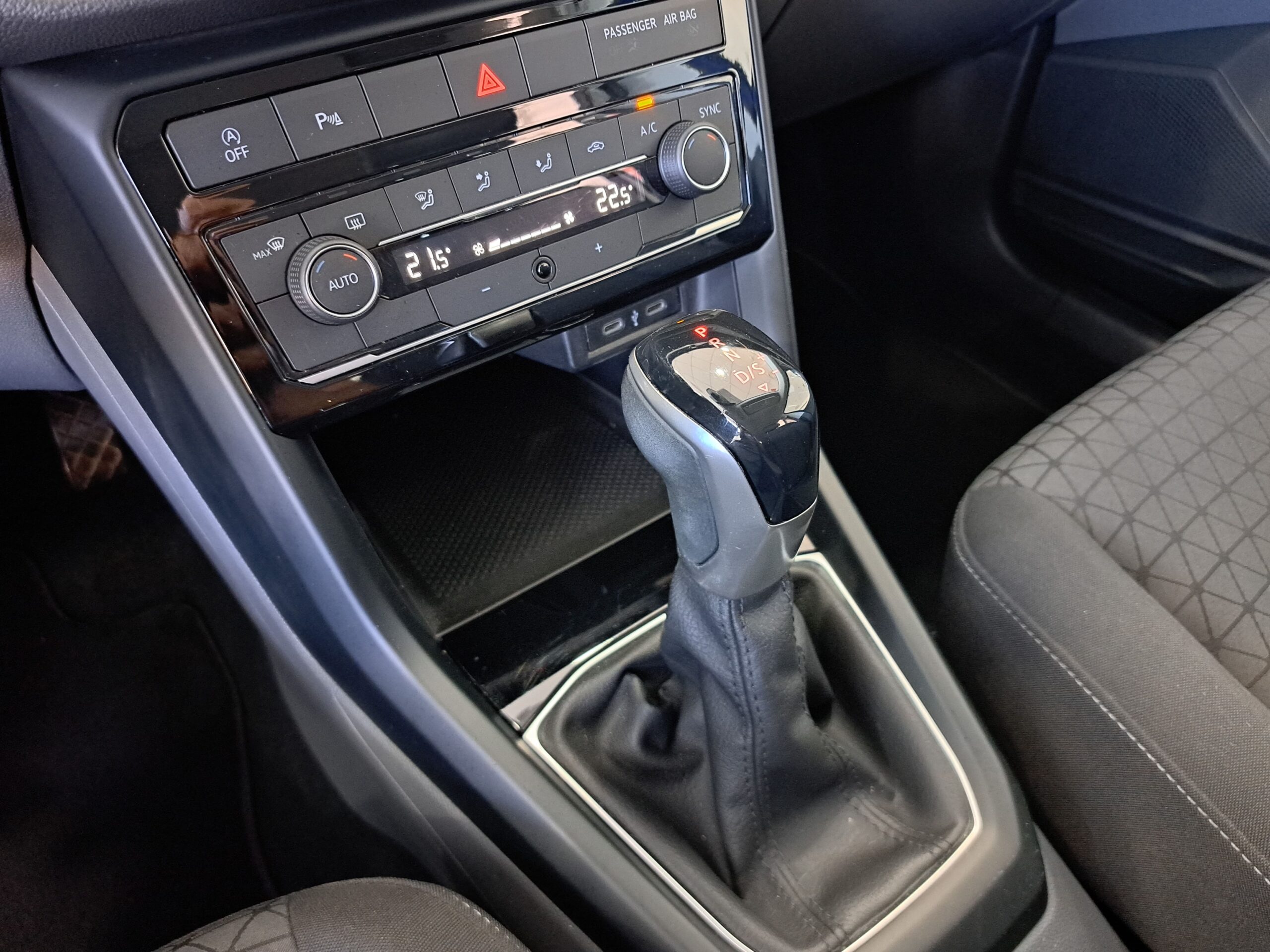 Volkswagen T-Cross Advance Dsg